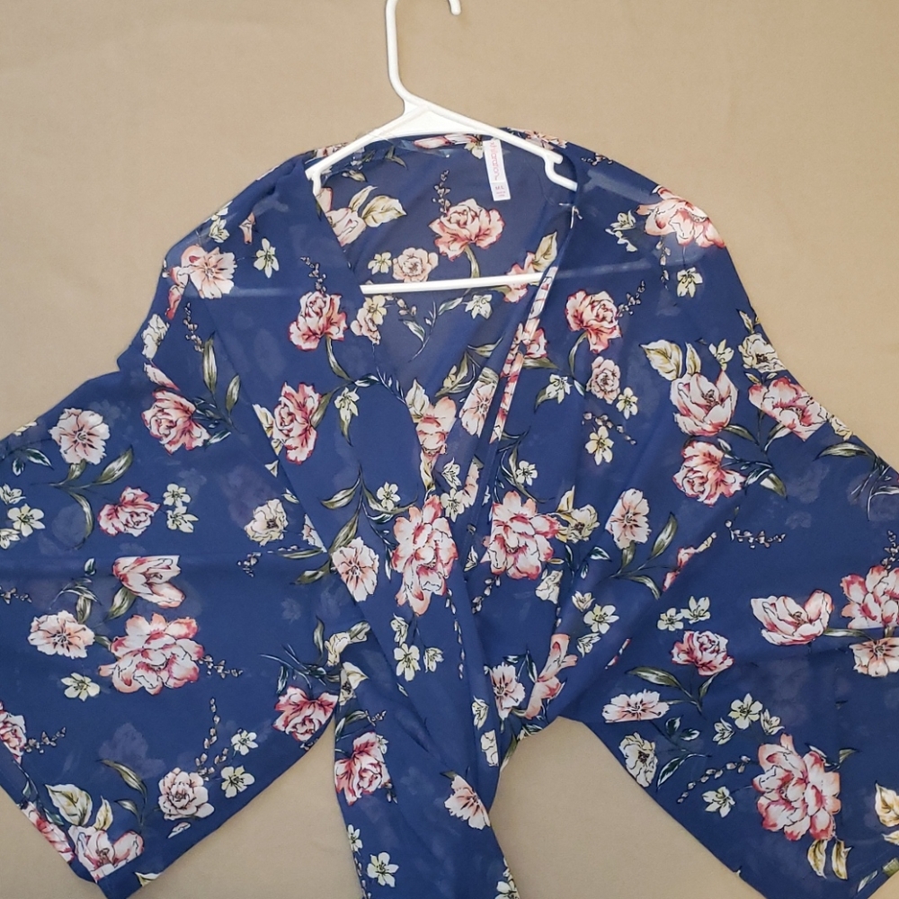 Xhilaration Flouncy, Long, Navy & Floral Top
